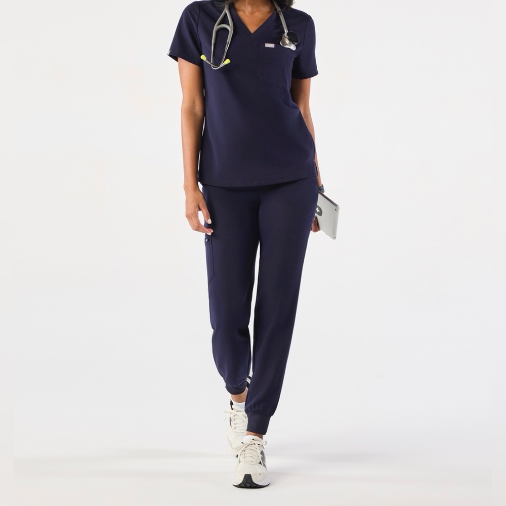Figs Navy Women's scrub top and Jogger Pants